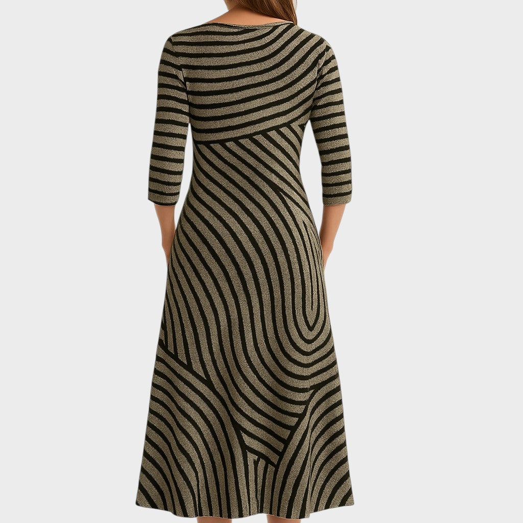 AYLA | Cámara Vintage a Rayas